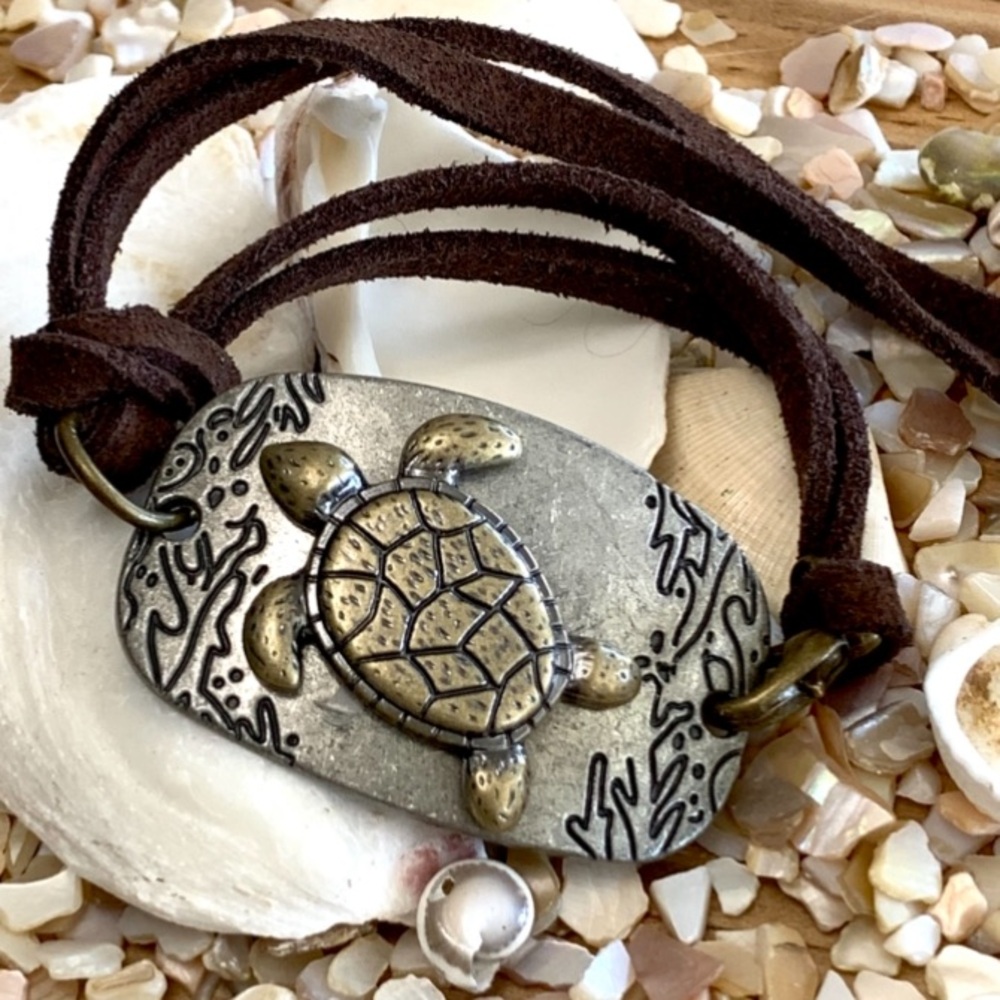 Sea Turtle 2-tone Vintage Coastal Leather Bracelet